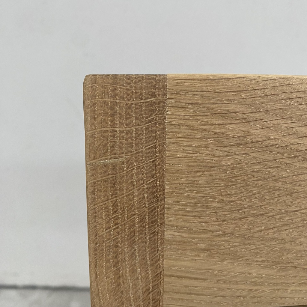 EX1 dining chair 