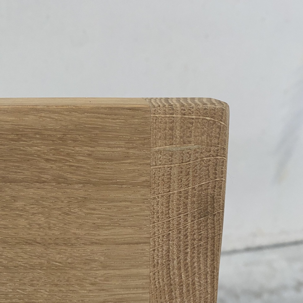 EX1 dining chair 