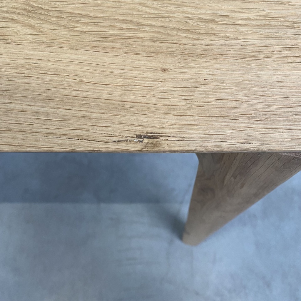 Bok extendable dining table