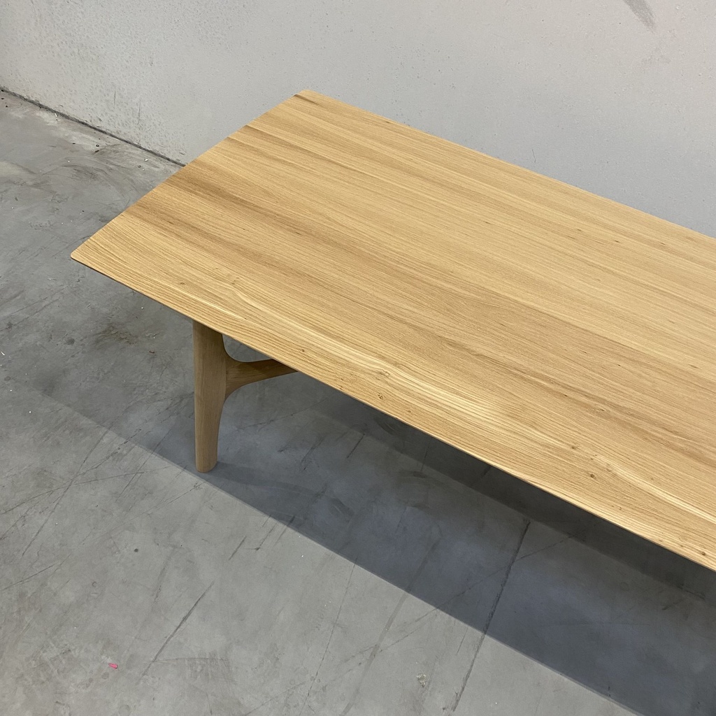 Nexus dining table