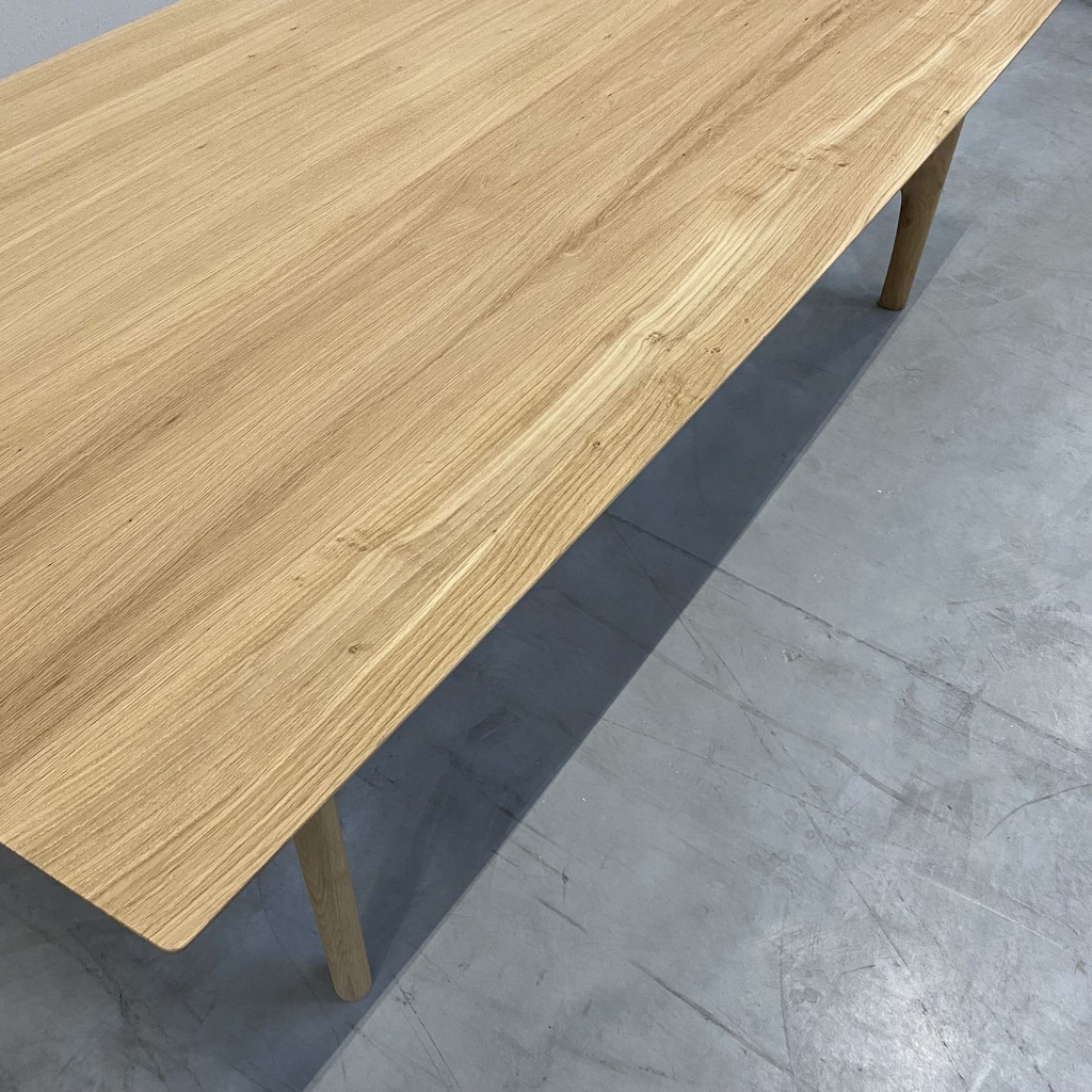 Nexus dining table