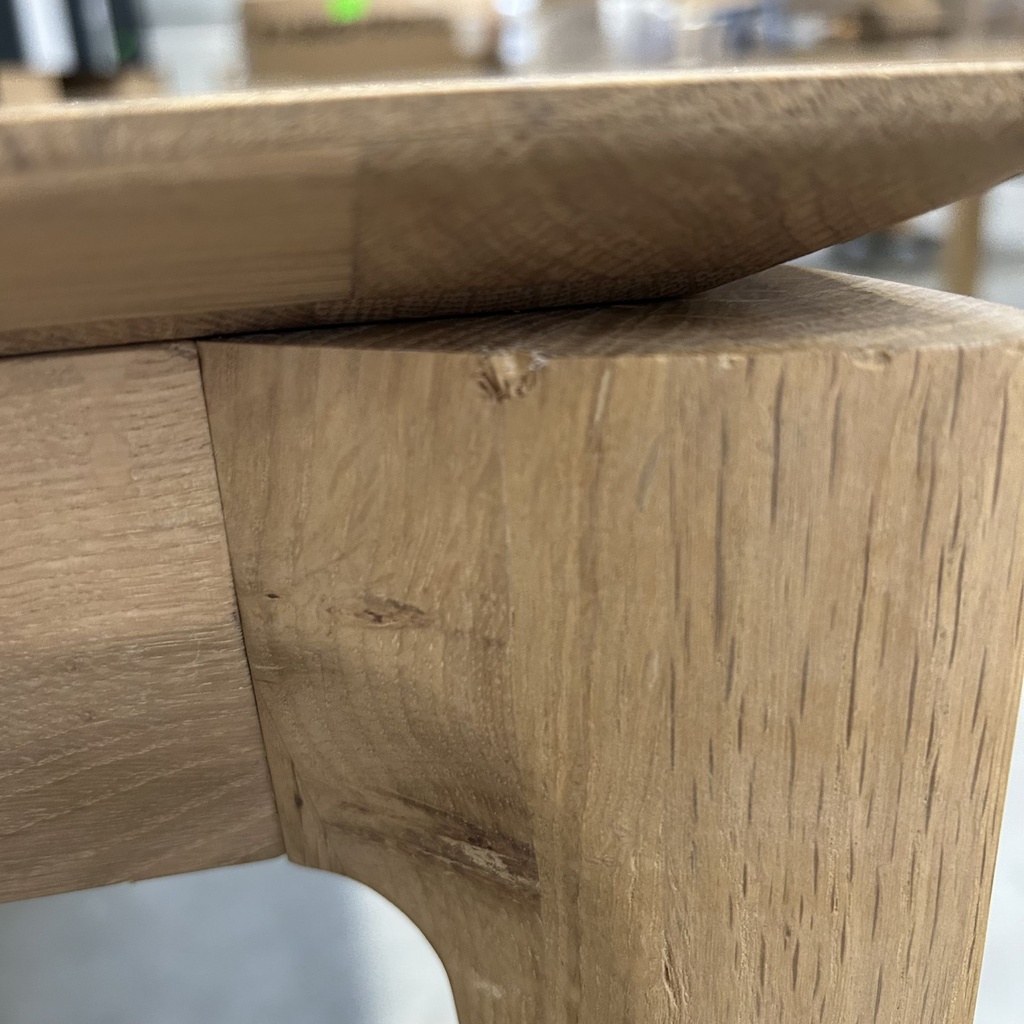Bok extendable dining table
