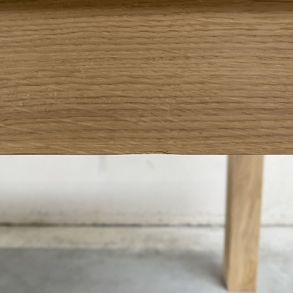 Slice dining table