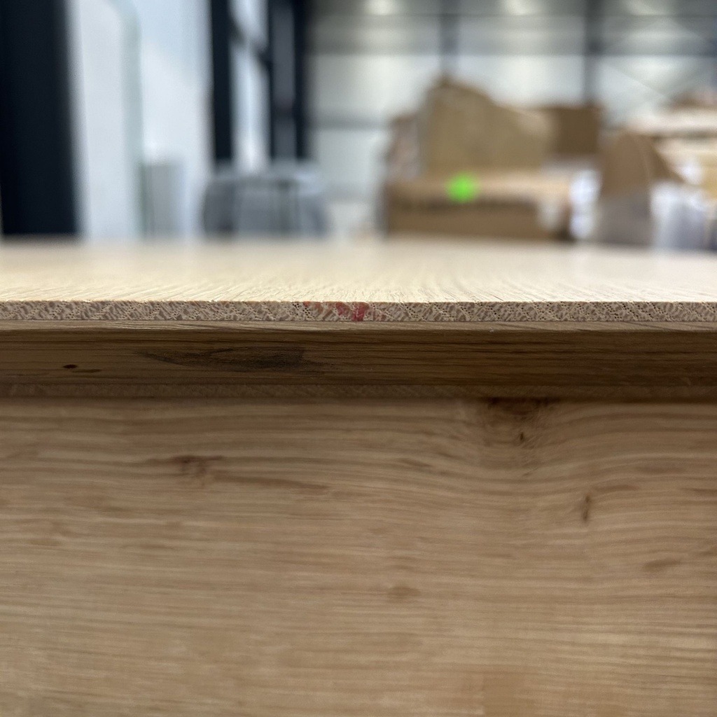 Slice extendable dining table