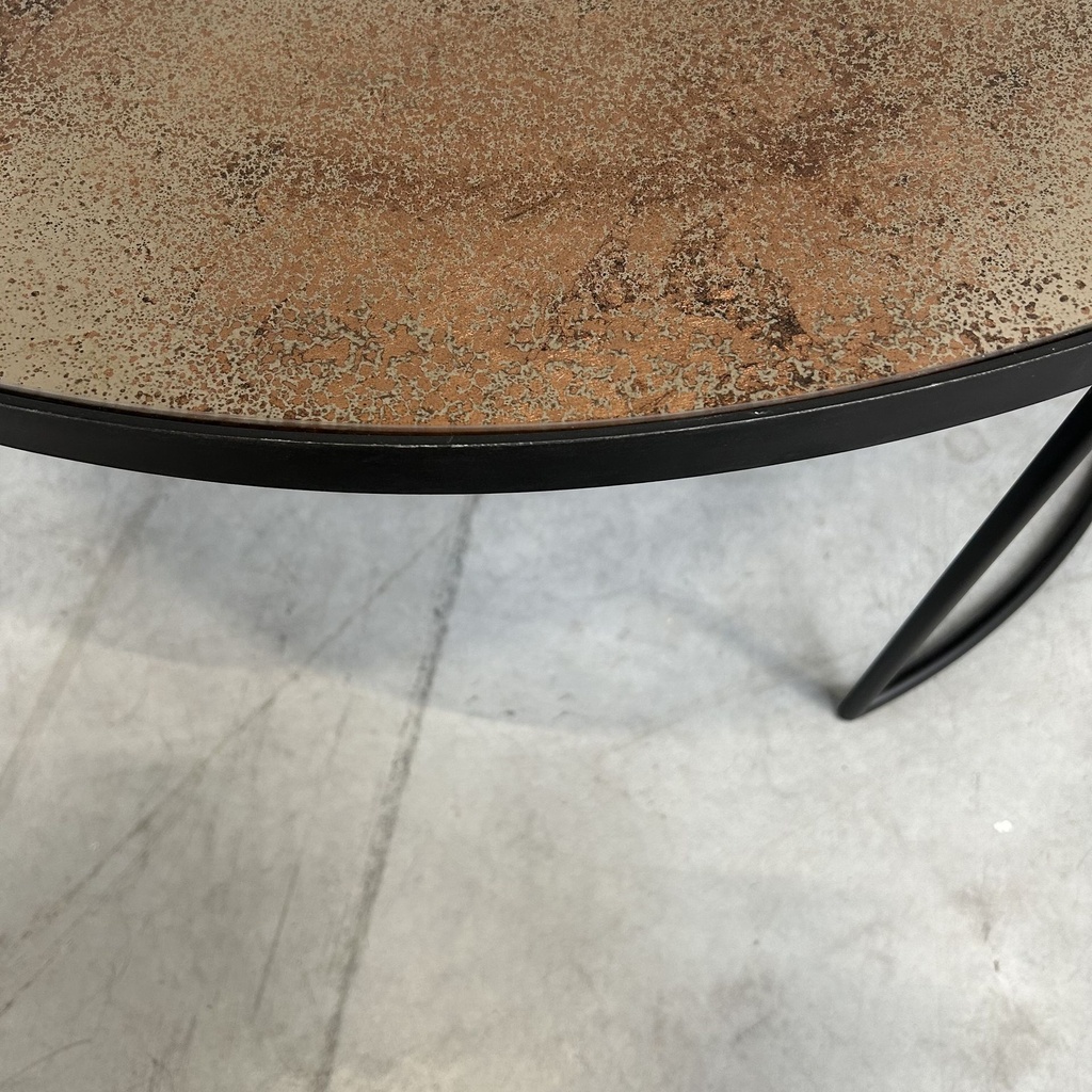 Nesting coffee table
