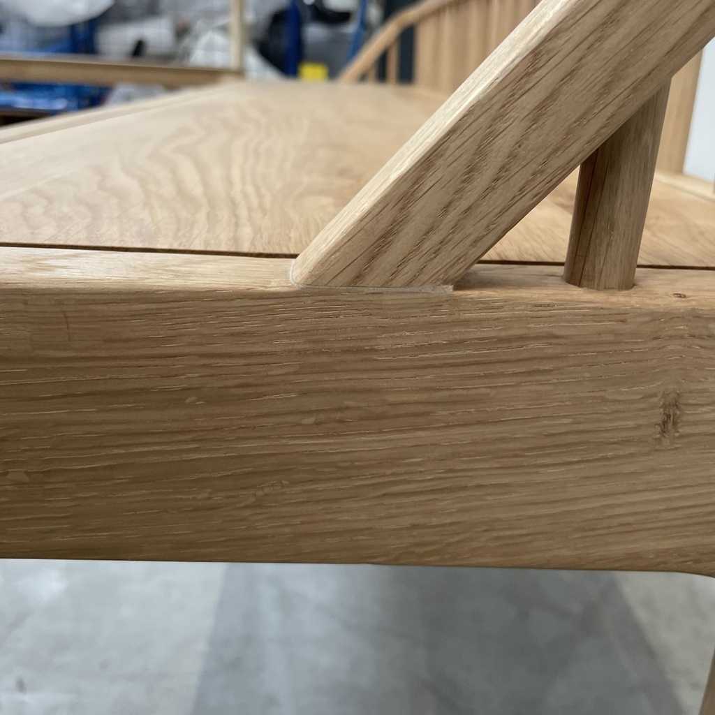 Spindle bench