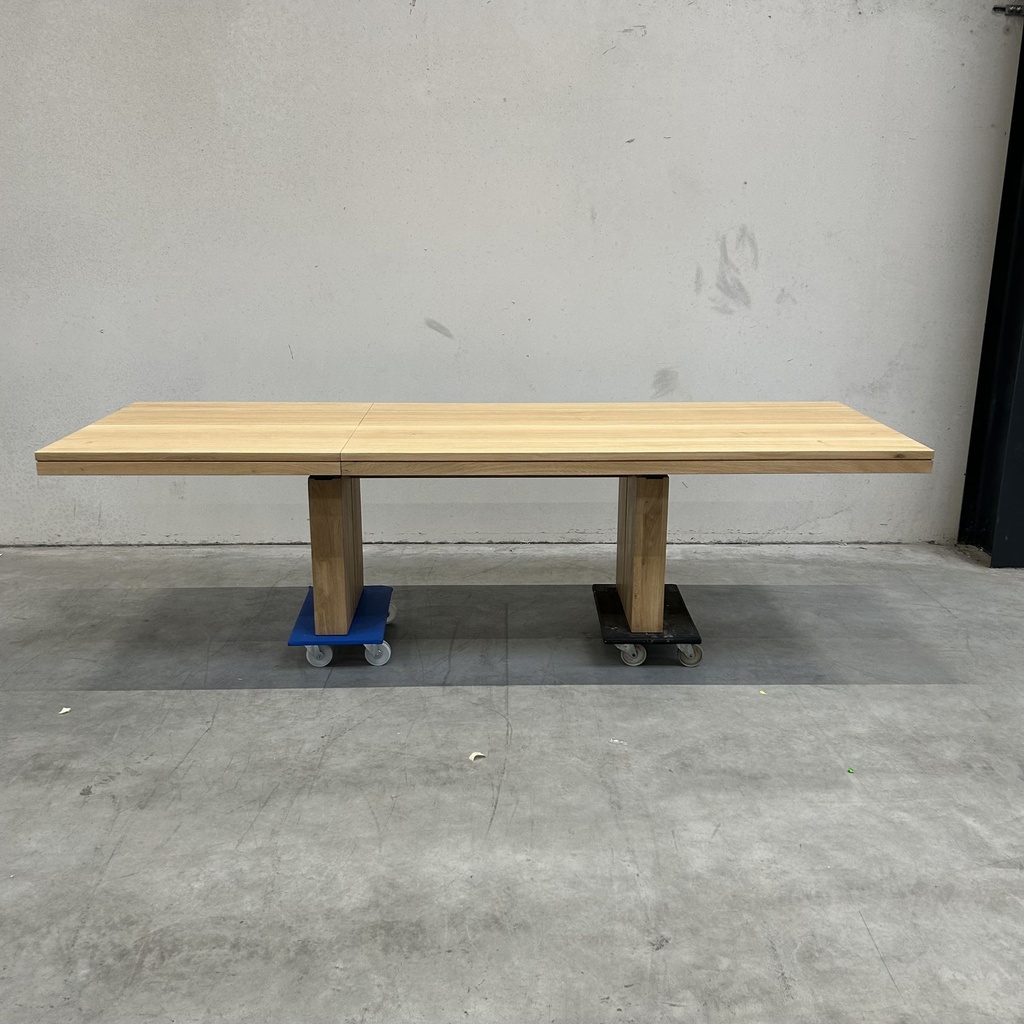 Double extendable dining table