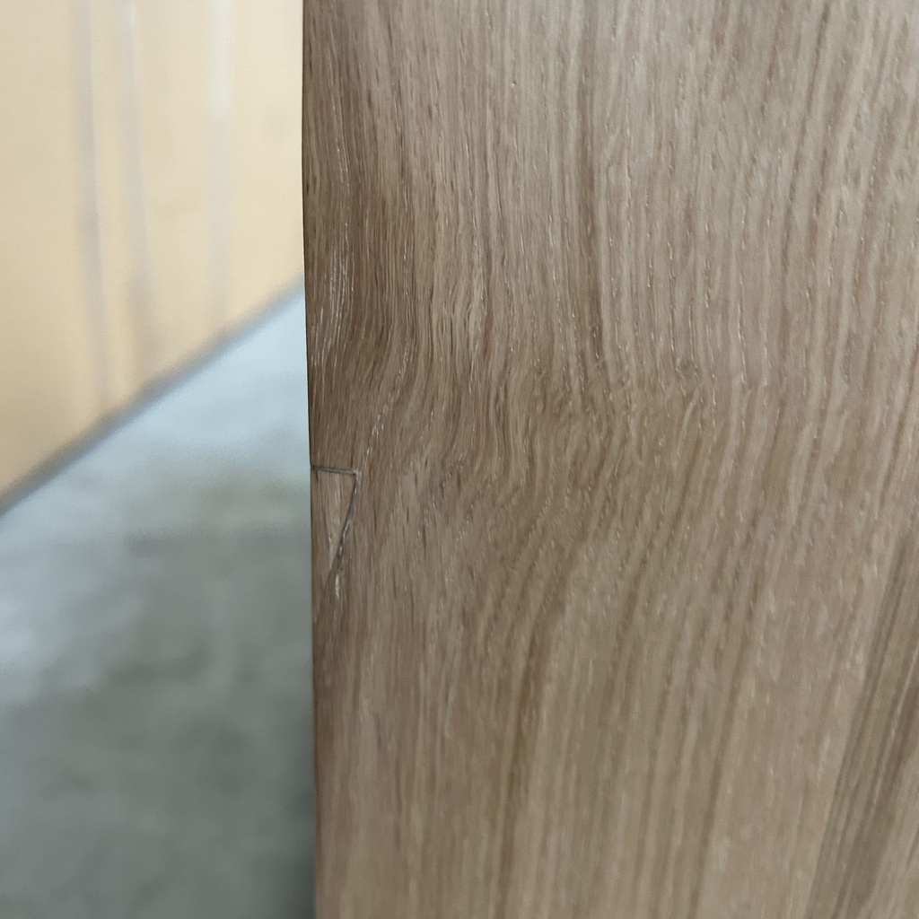 Nordic II bedside table
