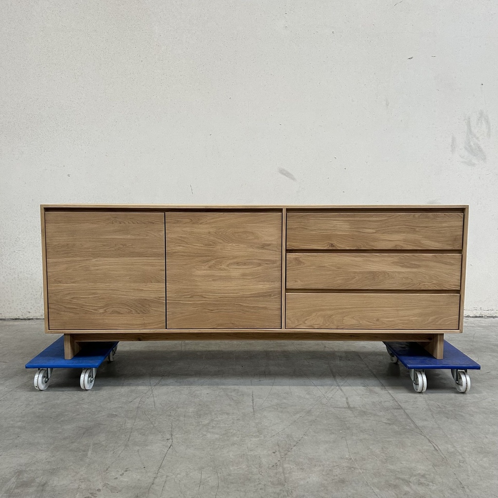Wave sideboard