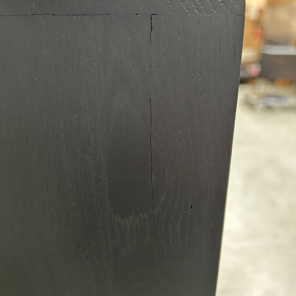 Blackbird sideboard