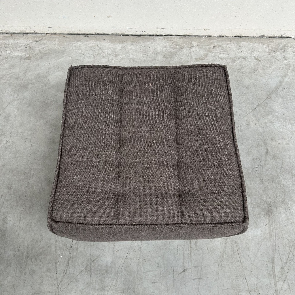 N701 footstool