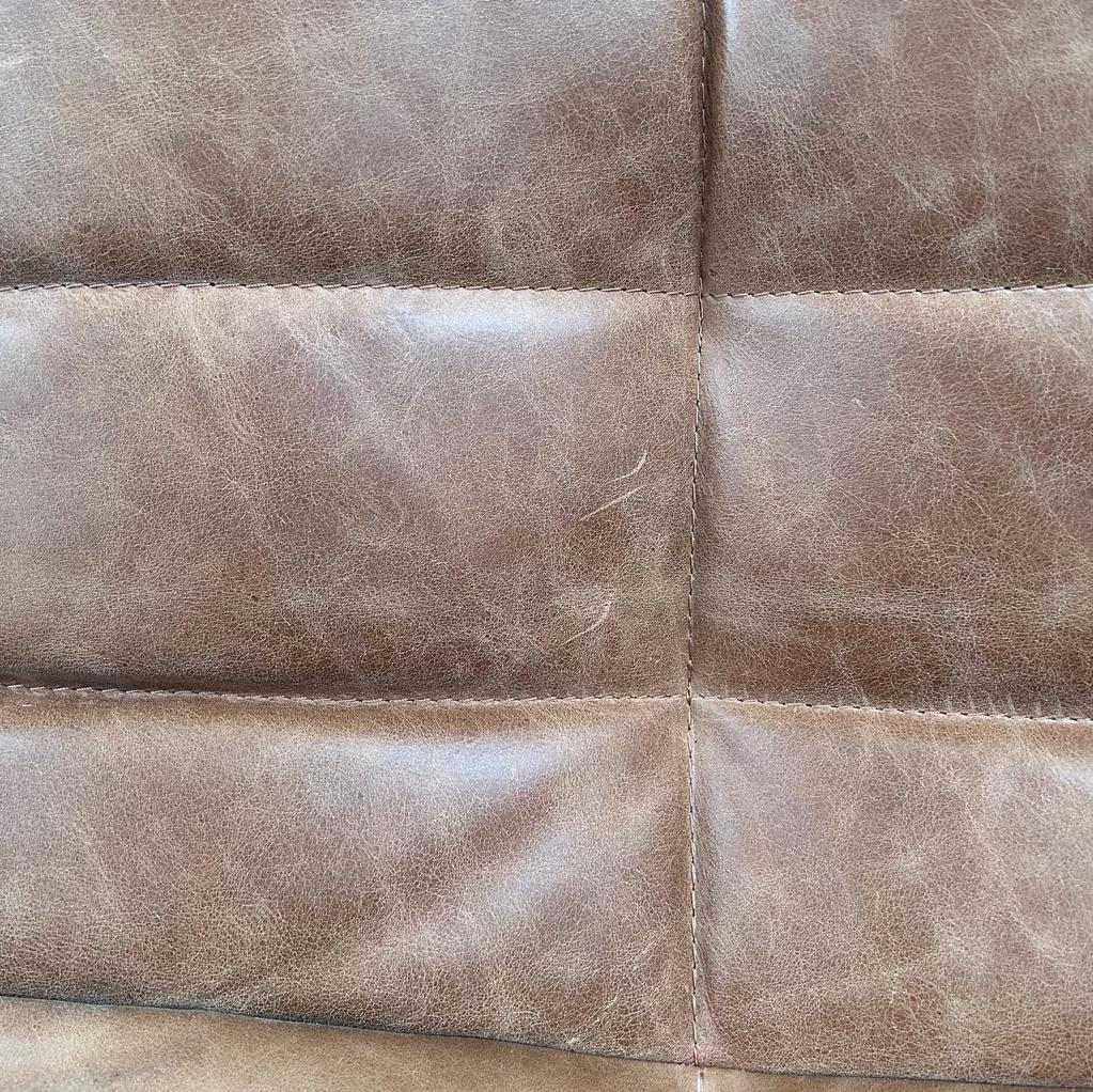 N701 sofa