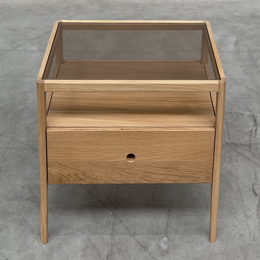 Spindle bedside table