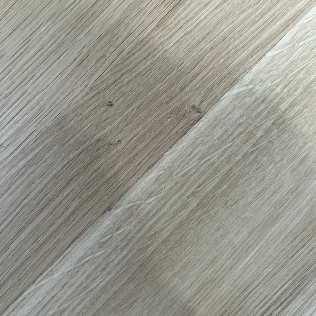 U desk