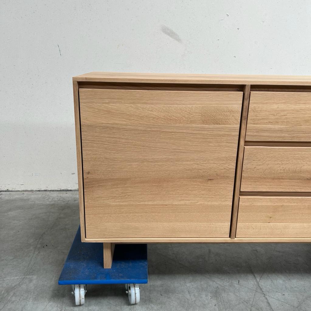 Wave sideboard
