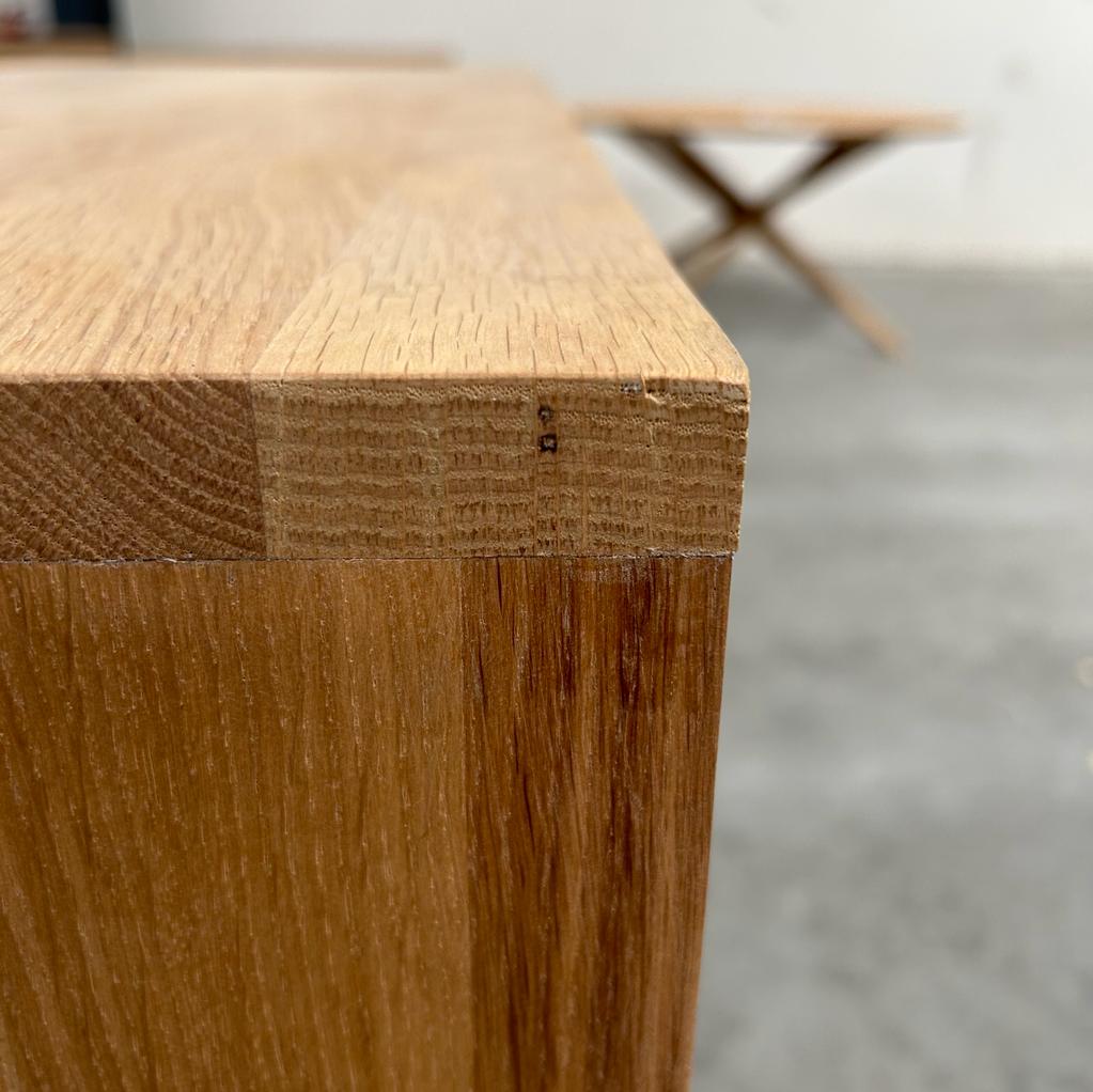 Shadow sideboard