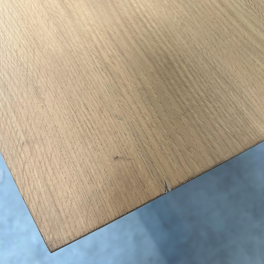 Mikado dining table