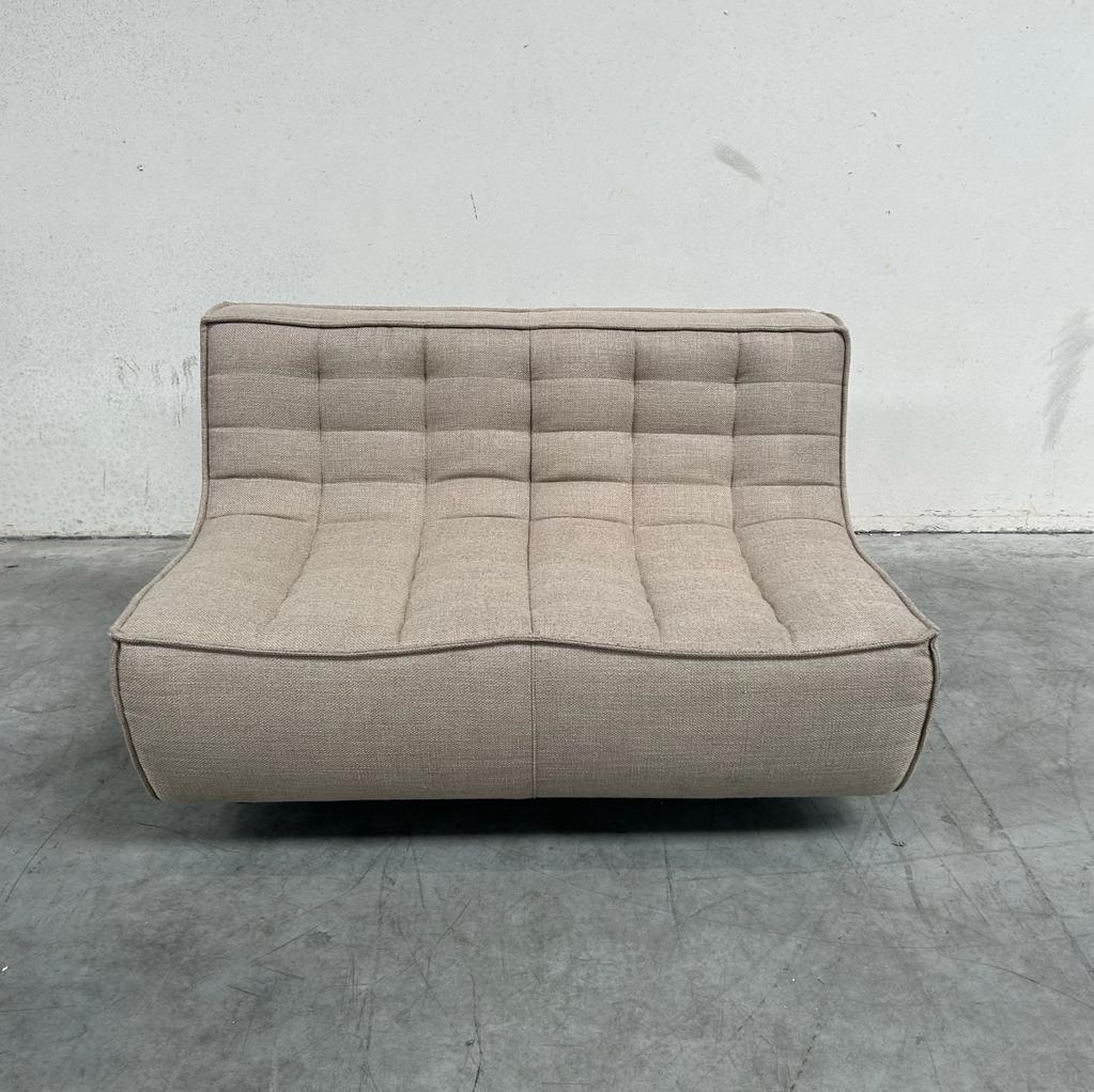 N701 sofa