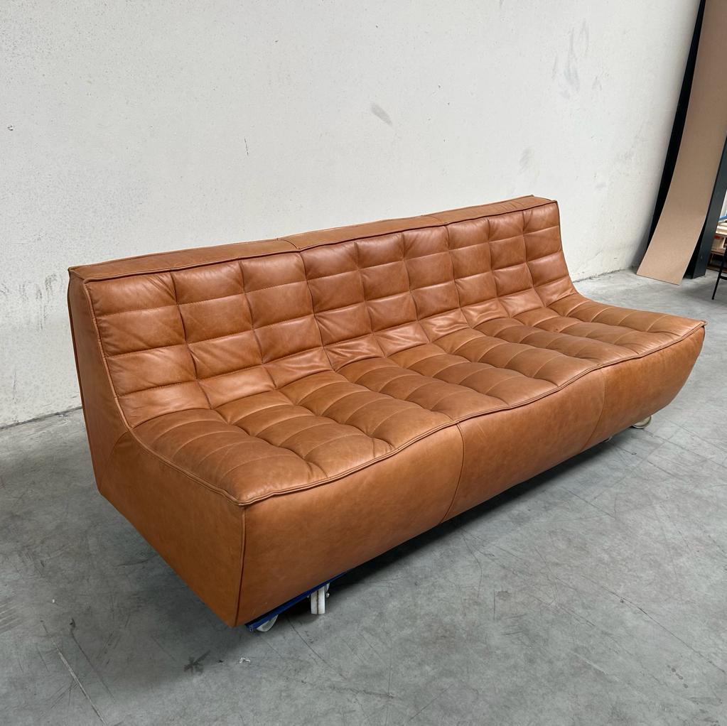 N701 sofa