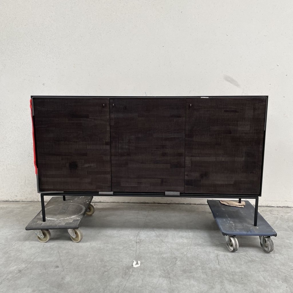 Grooves sideboard