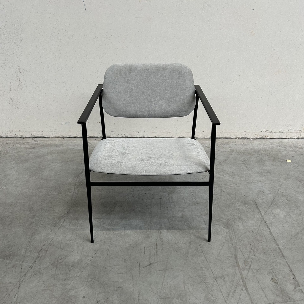 DC lounge chair