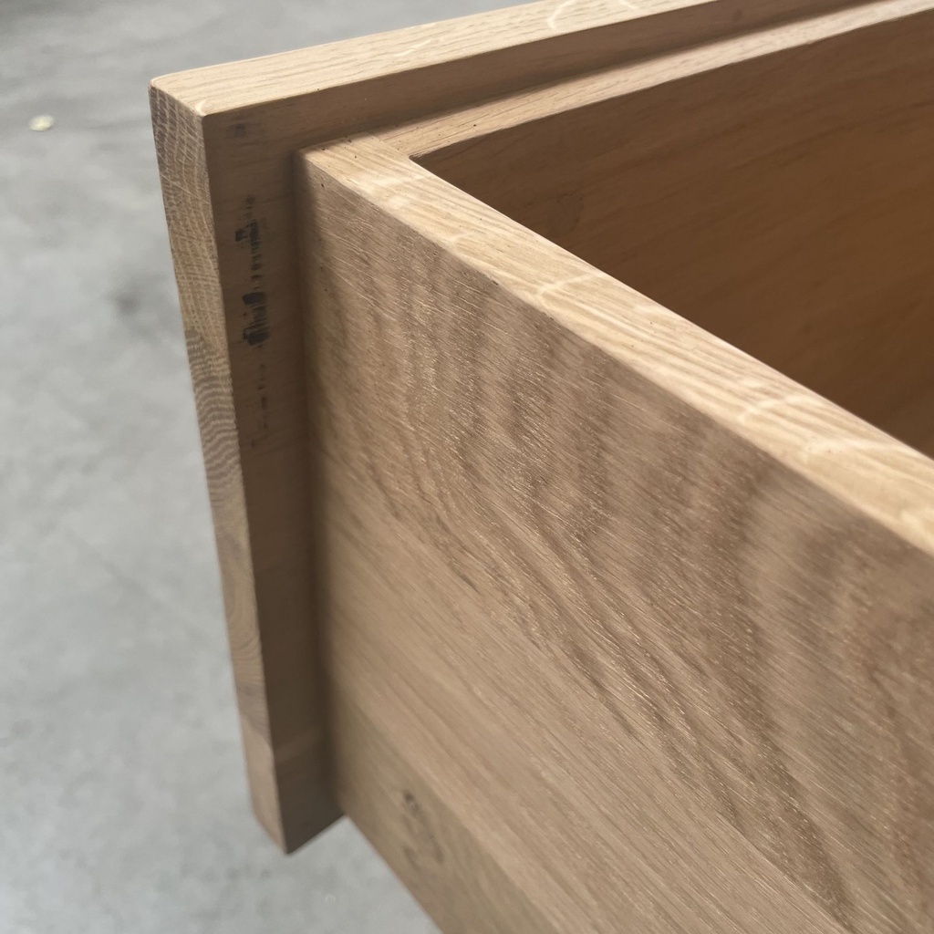 Blackbird sideboard