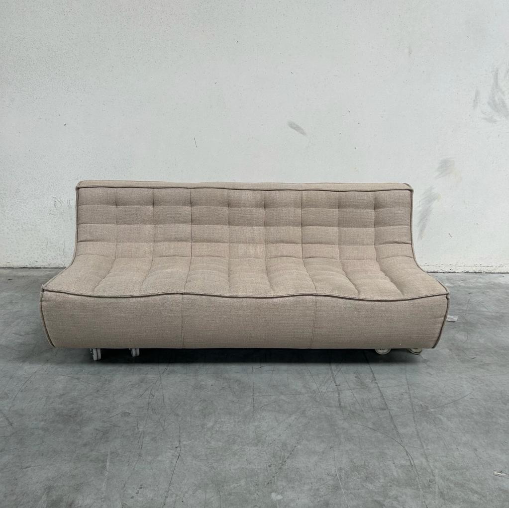 N701 sofa