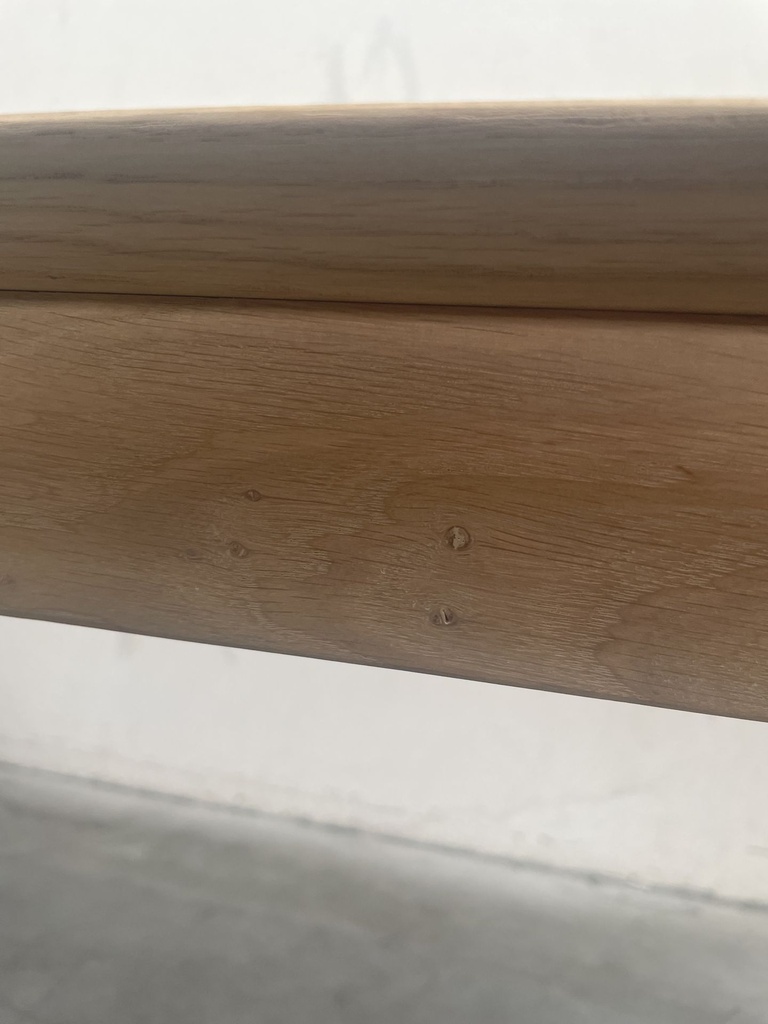 Bok dining table