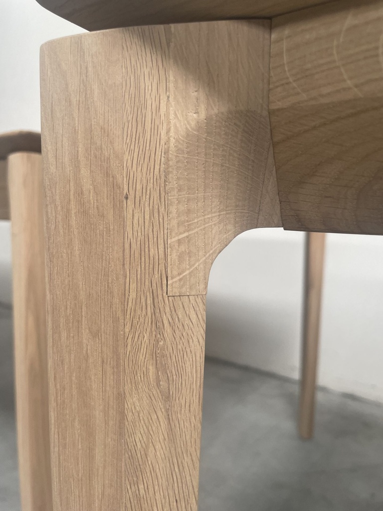 Bok dining table