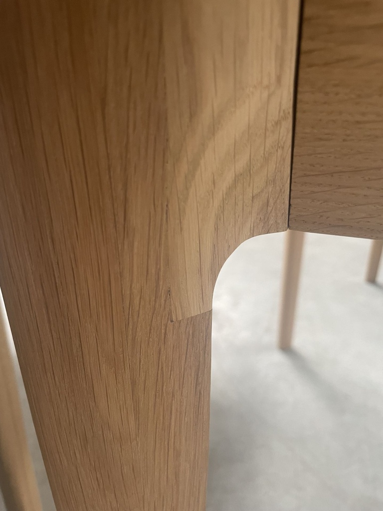 Bok dining table