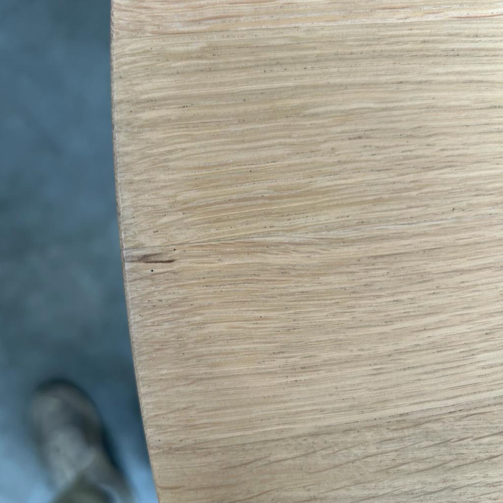 Torsion dining table