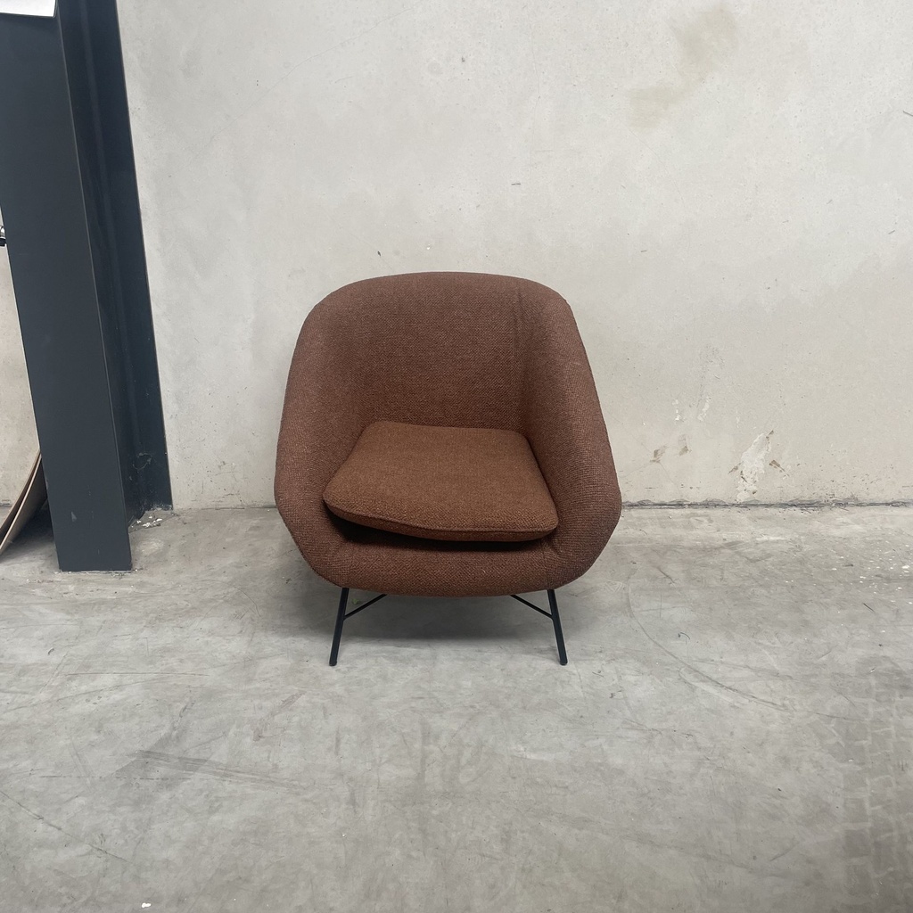 Barrow lounge chair