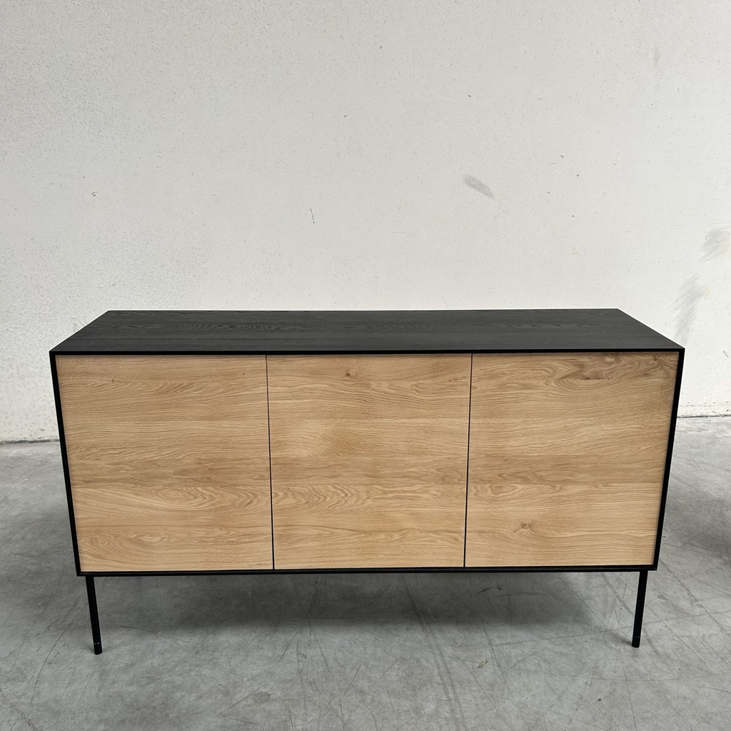 Blackbird sideboard