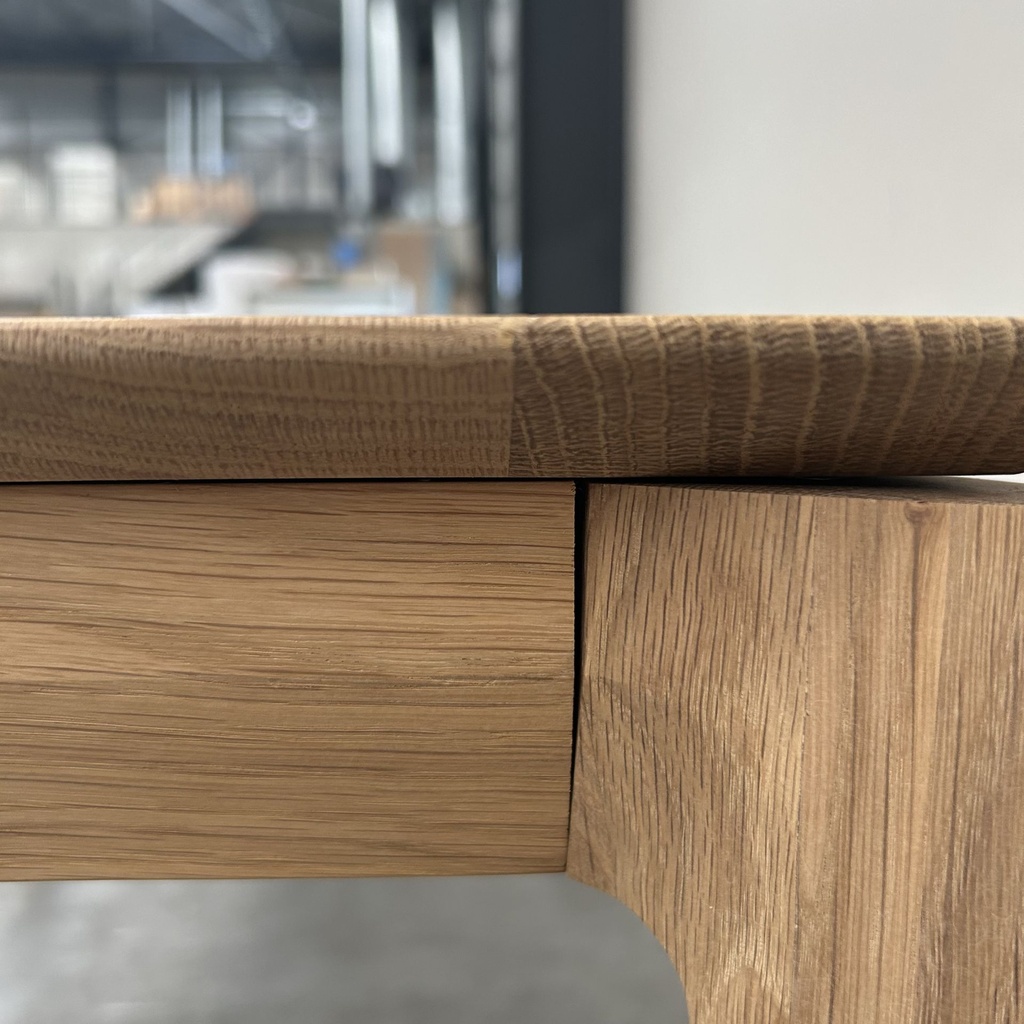 Bok dining table