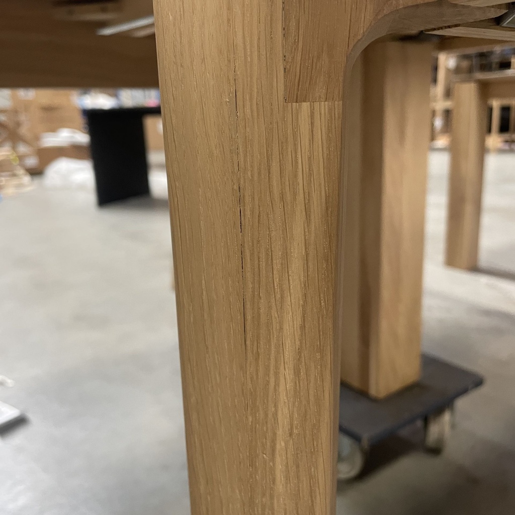Bok dining table