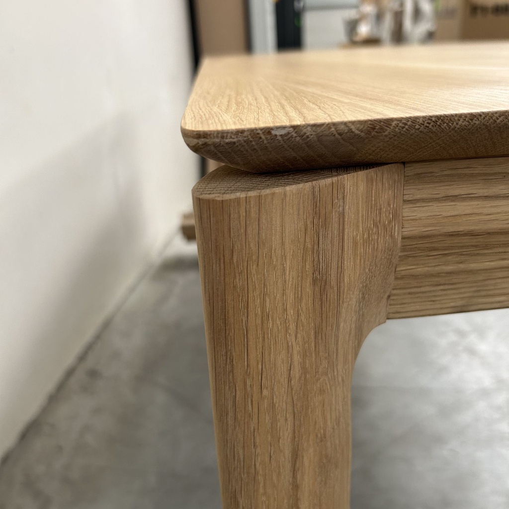 Bok dining table