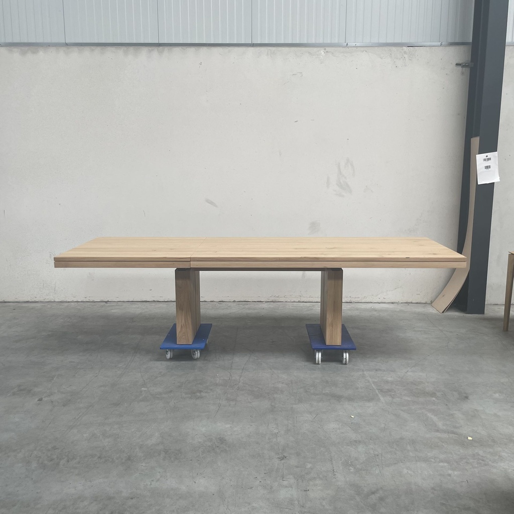 Double extendable dining table