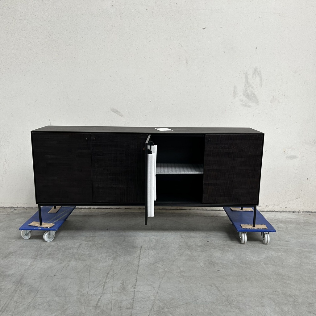 Grooves sideboard