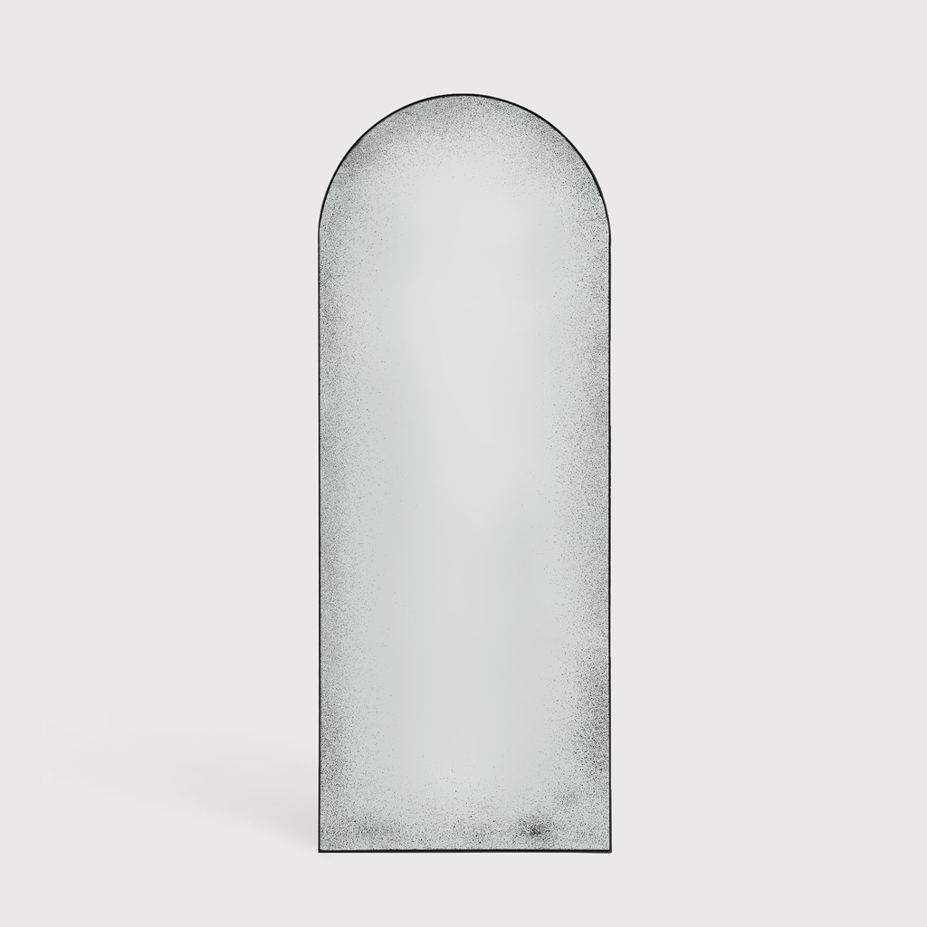 Clear gate floor mirror
