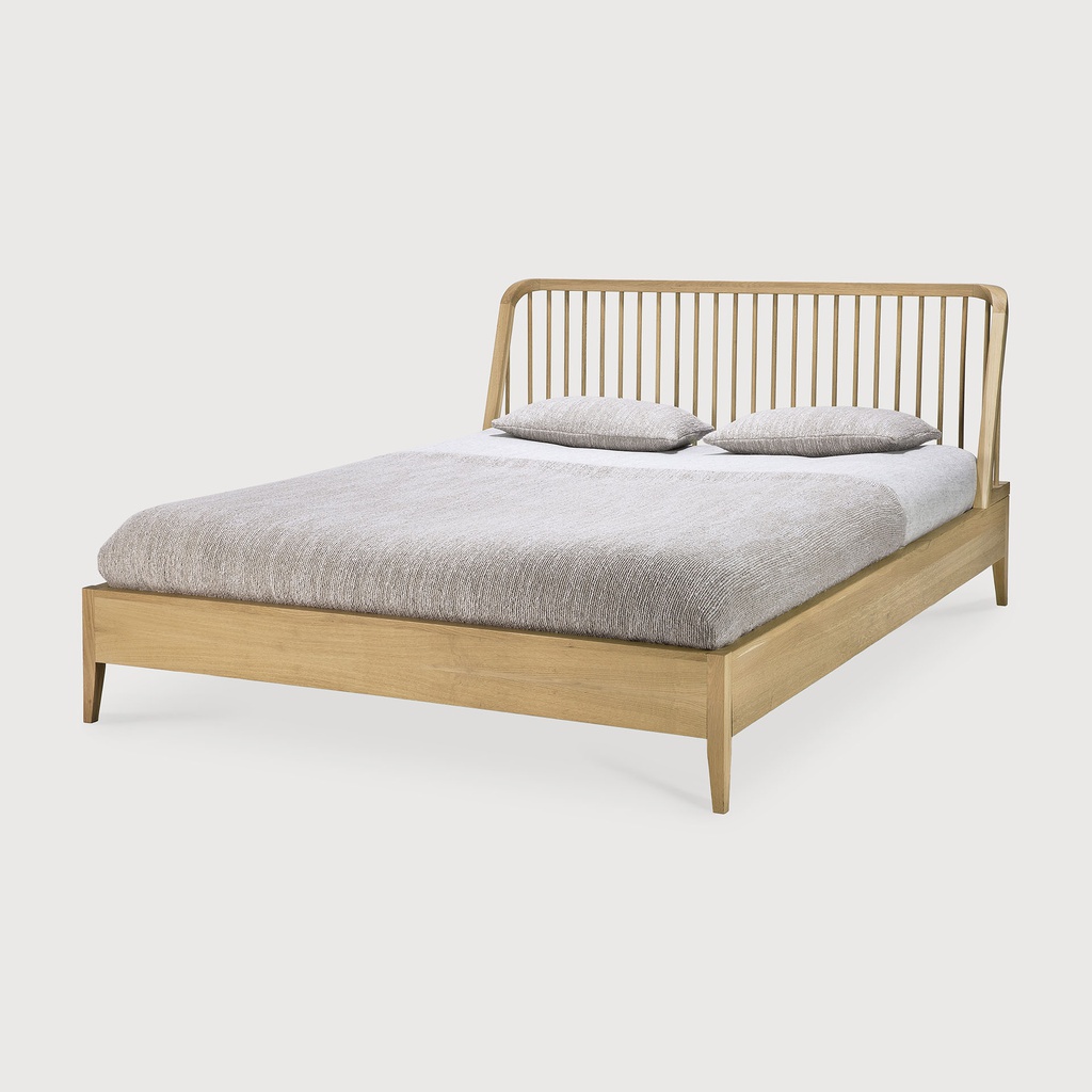Spindle bed with bed slats