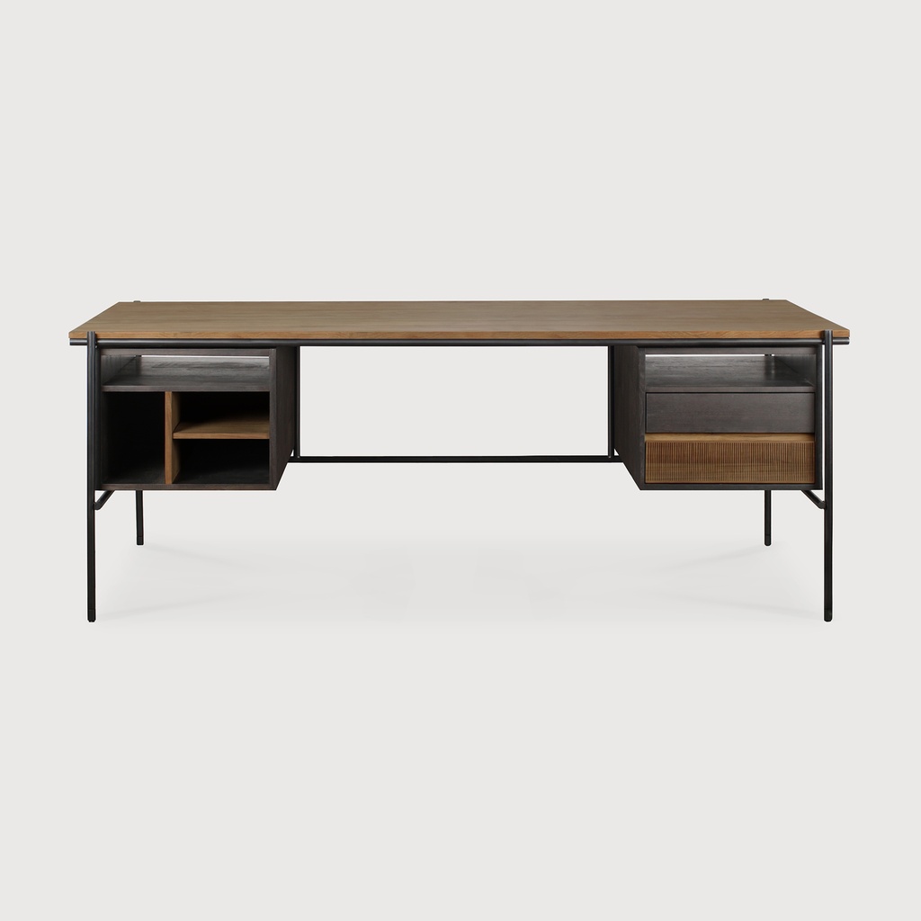 Oscar desk